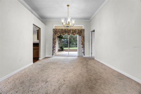 House in Winter Haven, Florida 3 bedrooms, 227.61 sq.m. № 1795734 - photo 9