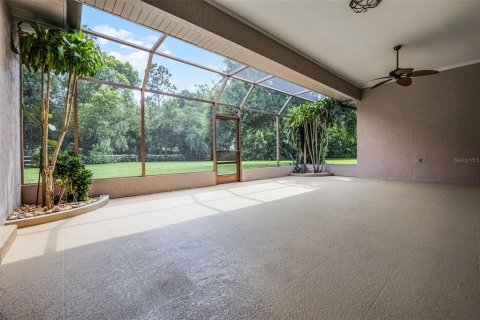 House in Winter Haven, Florida 3 bedrooms, 227.61 sq.m. № 1795734 - photo 20
