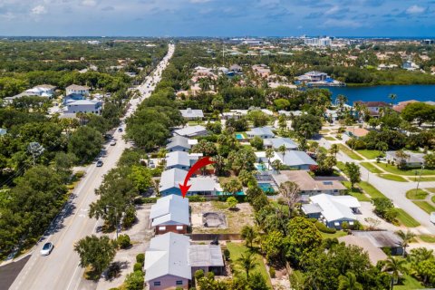 House in North Palm Beach, Florida 3 bedrooms, 102.19 sq.m. № 2250016 - photo 4