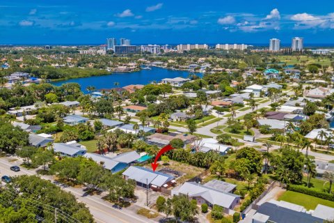 House in North Palm Beach, Florida 3 bedrooms, 102.19 sq.m. № 2250016 - photo 3