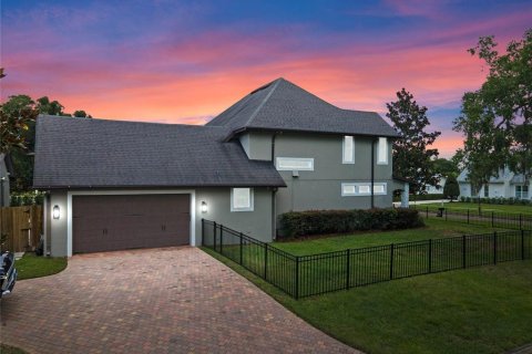 Casa en venta en Winter Park, Florida, 6 dormitorios, 357.95 m2 № 1346587 - foto 2
