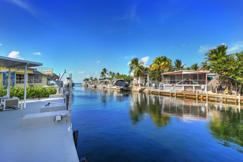 House in Tavernier, Florida 5 bedrooms № 1863612 - photo 9