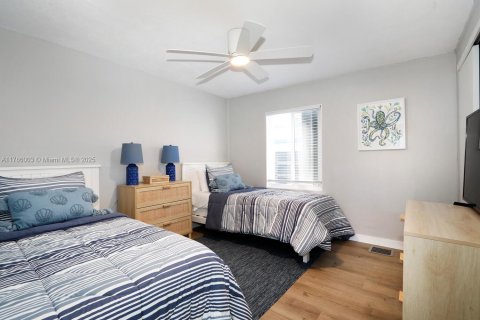House in Tavernier, Florida 5 bedrooms № 1863612 - photo 24