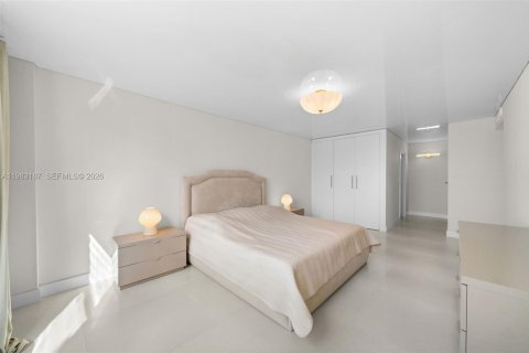 Купить кондоминиум в Санни-Айлс-Бич, Флорида 2 спальни, 118.54м2, № 2046507 - фото 29