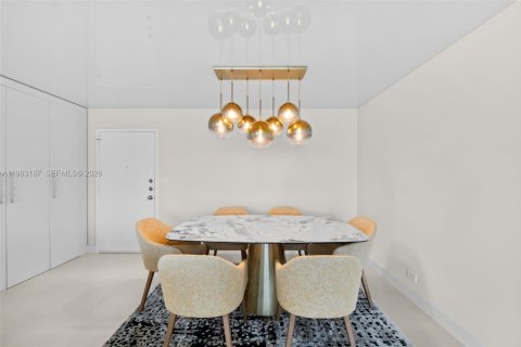 Купить кондоминиум в Санни-Айлс-Бич, Флорида 2 спальни, 118.54м2, № 2046507 - фото 14