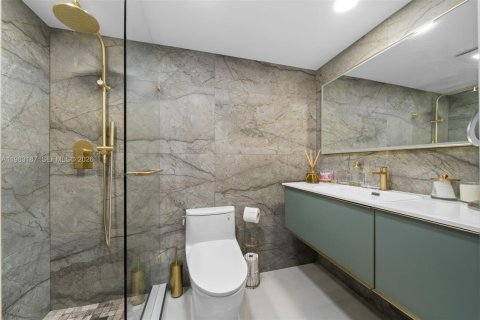 Купить кондоминиум в Санни-Айлс-Бич, Флорида 2 спальни, 118.54м2, № 2046507 - фото 30