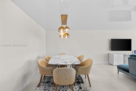 Купить кондоминиум в Санни-Айлс-Бич, Флорида 2 спальни, 118.54м2, № 2046507 - фото 13