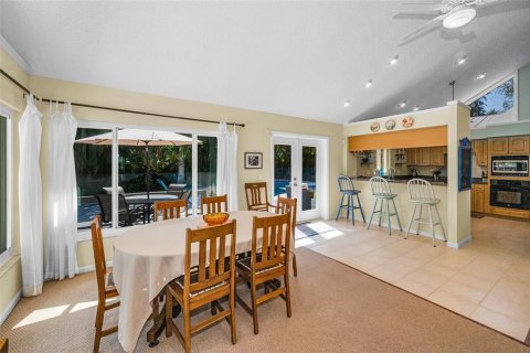 Casa en venta en Palm Harbor, Florida, 4 dormitorios, 264.31 m2 № 1628913 - foto 14