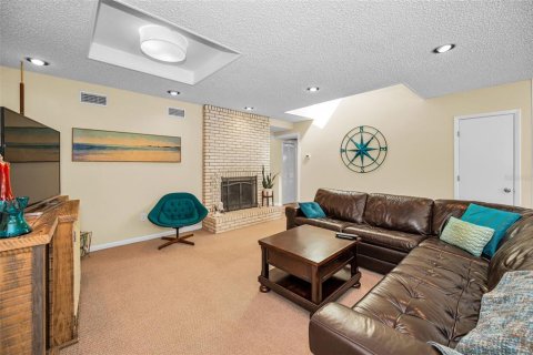 Casa en venta en Palm Harbor, Florida, 4 dormitorios, 264.31 m2 № 1628913 - foto 8