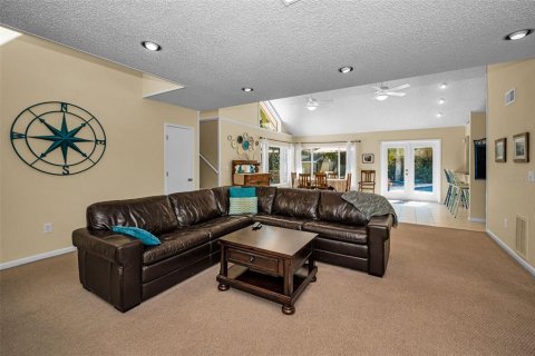 Casa en venta en Palm Harbor, Florida, 4 dormitorios, 264.31 m2 № 1628913 - foto 9