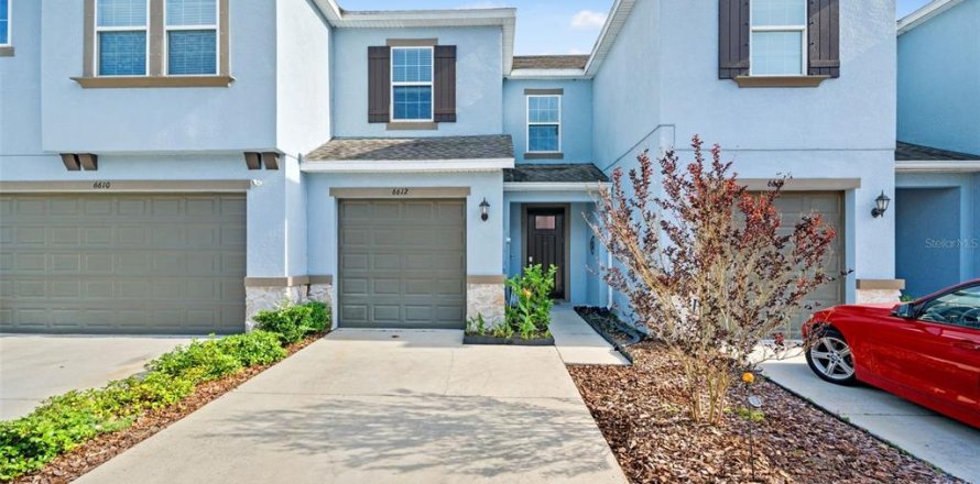 Adosado en Tampa, Florida 3 dormitorios, 148.36 m2 № 2214378