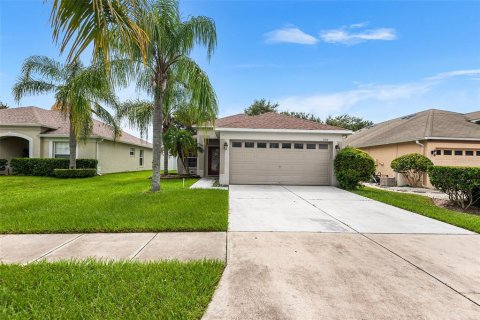 Casa en alquiler en Wesley Chapel, Florida, 3 dormitorios, 160.35 m2 № 1838572 - foto 1