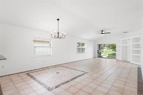 Casa en alquiler en Wesley Chapel, Florida, 3 dormitorios, 160.35 m2 № 1838572 - foto 7