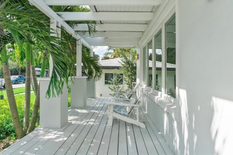 House in Miami Shores, Florida 3 bedrooms, 233.09 sq.m. № 1890682 - photo 14