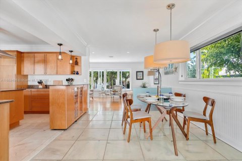 House in Miami Shores, Florida 3 bedrooms, 233.09 sq.m. № 1890682 - photo 26
