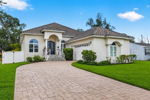 Casa en venta en Saint Petersburg, Florida, 4 dormitorios, 208.47 m2 № 2221041 - foto 3