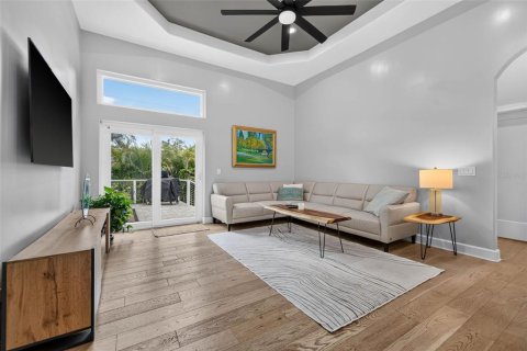 Casa en venta en Saint Petersburg, Florida, 4 dormitorios, 208.47 m2 № 2221041 - foto 17