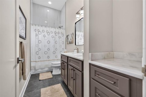 Casa en venta en Saint Petersburg, Florida, 4 dormitorios, 208.47 m2 № 2221041 - foto 27