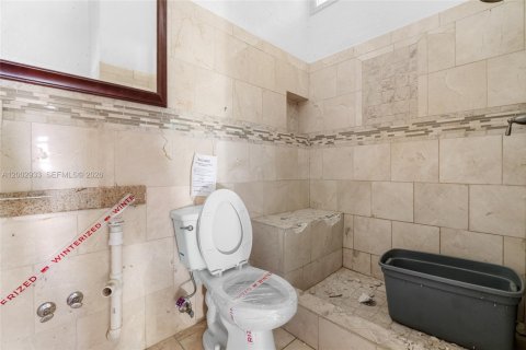 House in Everglades, Florida 4 bedrooms, 162.02 sq.m. № 2068751 - photo 26