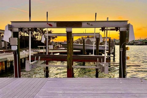 Terreno en venta en Madeira Beach, Florida № 1541196 - foto 3