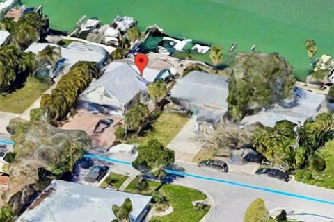 Terreno en venta en Madeira Beach, Florida № 1541196 - foto 1
