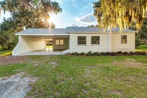 House in Fort Meade, Florida 3 bedrooms, 123.93 sq.m. № 2394290