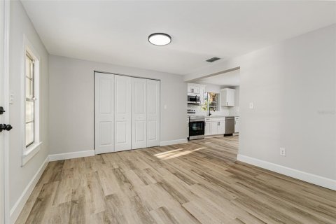 House in Fort Meade, Florida 3 bedrooms, 123.93 sq.m. № 2394290 - photo 11