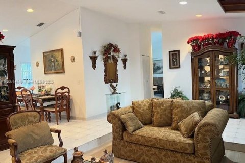 Casa en venta en Sunny Isles Beach, Florida, 4 dormitorios, 244.52 m2 № 1963935 - foto 9