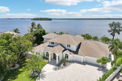 Villa ou maison à Vero Beach, Floride 5 chambres, 546.73 m2 № 2082430