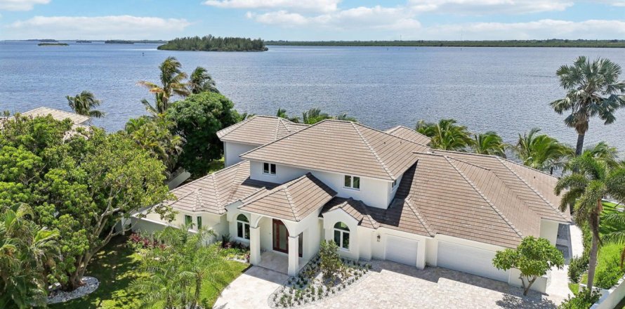 Villa ou maison à Vero Beach, Floride 5 chambres, 546.73 m2 № 2082430