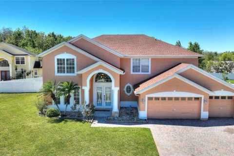 House in Kissimmee, Florida 5 bedrooms, 314.66 sq.m. № 1724655 - photo 1