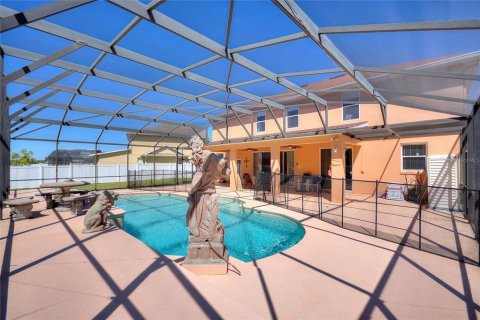 House in Kissimmee, Florida 5 bedrooms, 314.66 sq.m. № 1724655 - photo 8