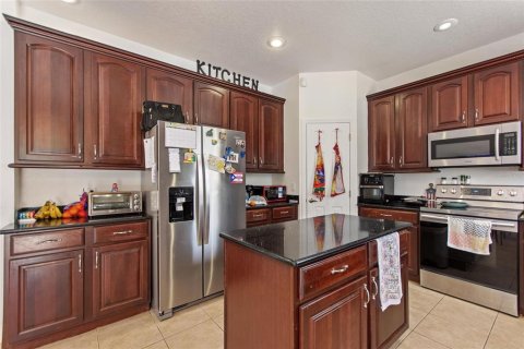 House in Kissimmee, Florida 5 bedrooms, 314.66 sq.m. № 1724655 - photo 4