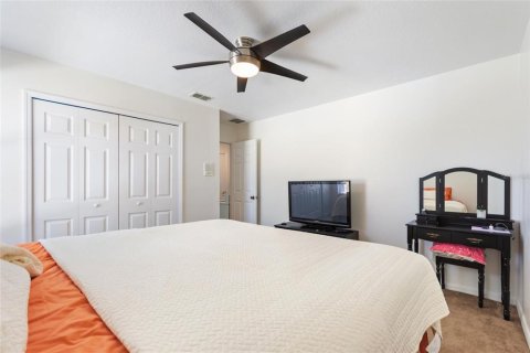 House in Kissimmee, Florida 5 bedrooms, 314.66 sq.m. № 1724655 - photo 15