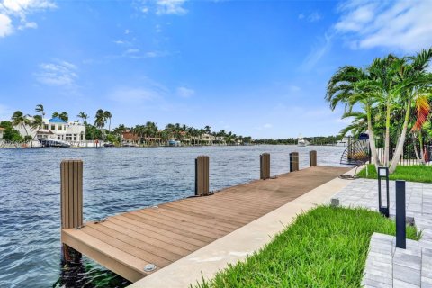 Copropriété à vendre à Pompano Beach, Floride: 2 chambres, 92.9 m2 № 2402145 - photo 23