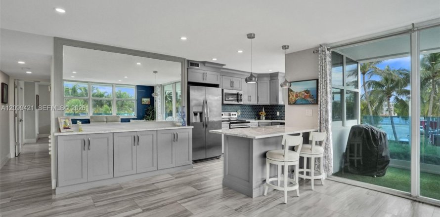 Condo à Pompano Beach, Floride, 2 chambres № 2402145