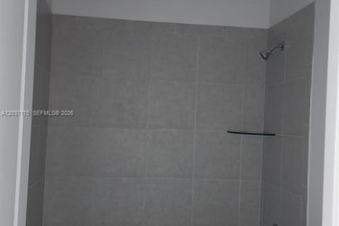 Touwnhouse à vendre à Miami, Floride: 3 chambres, 139.35 m2 № 2154221 - photo 9