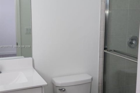 Touwnhouse à vendre à Miami, Floride: 3 chambres, 139.35 m2 № 2154221 - photo 11