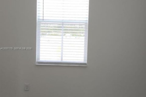 Touwnhouse à vendre à Miami, Floride: 3 chambres, 139.35 m2 № 2154221 - photo 7