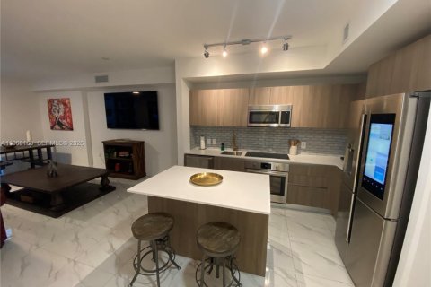 Condominio en alquiler en Miami, Florida, 1 dormitorio, 66.33 m2 № 2026488 - foto 3
