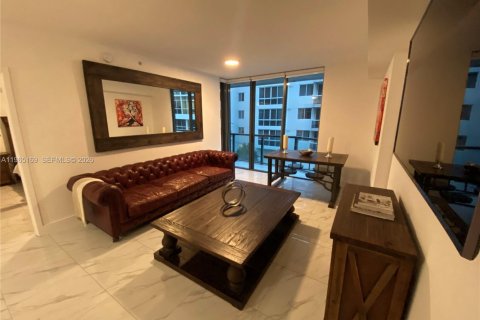 Condominio en alquiler en Miami, Florida, 1 dormitorio, 66.33 m2 № 2026488 - foto 9