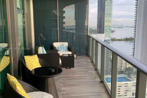 Снять в аренду кондоминиум в Майами, Флорида 2 спальни, 101.73м2, № 2047984 - фото 7