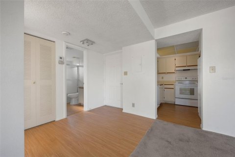 Condominio en venta en Port Charlotte, Florida, 2 dormitorios, 83.52 m2 № 1718334 - foto 8