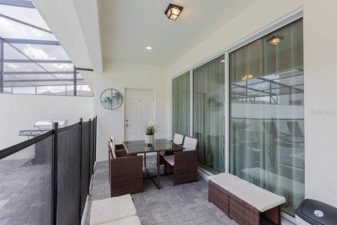 Townhouse in Davenport, Florida 5 bedrooms, 212.1 sq.m. № 1722609 - photo 14