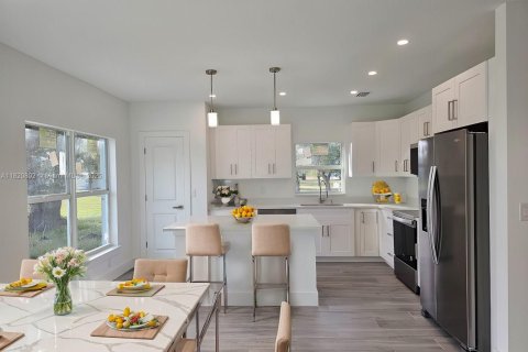 Casa en alquiler en Port Charlotte, Florida, 3 dormitorios, 149.76 m2 № 1937607 - foto 5