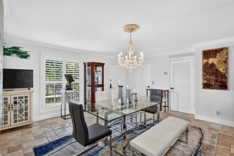 Condo in Stuart, Florida, 2 bedrooms № 2265385 - photo 9