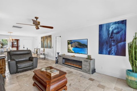Condo in Stuart, Florida, 2 bedrooms № 2265385 - photo 17