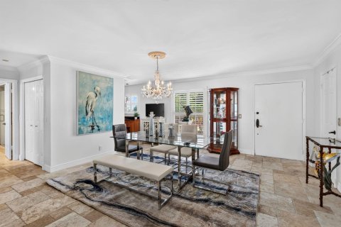 Condo in Stuart, Florida, 2 bedrooms № 2265385 - photo 8