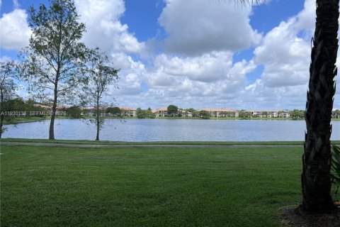 Apartment in Coconut Creek, Florida 2 bedrooms, 115.76 sq.m. № 1997461