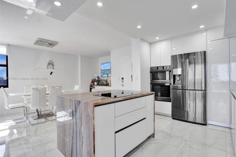 Condominio en venta en Hollywood, Florida, 2 dormitorios, 113.15 m2 № 1936295 - foto 8